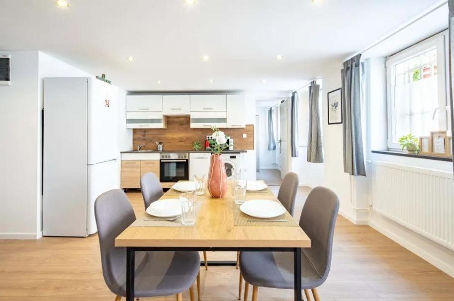 Cityscape Budget Szoevetseg 4 *