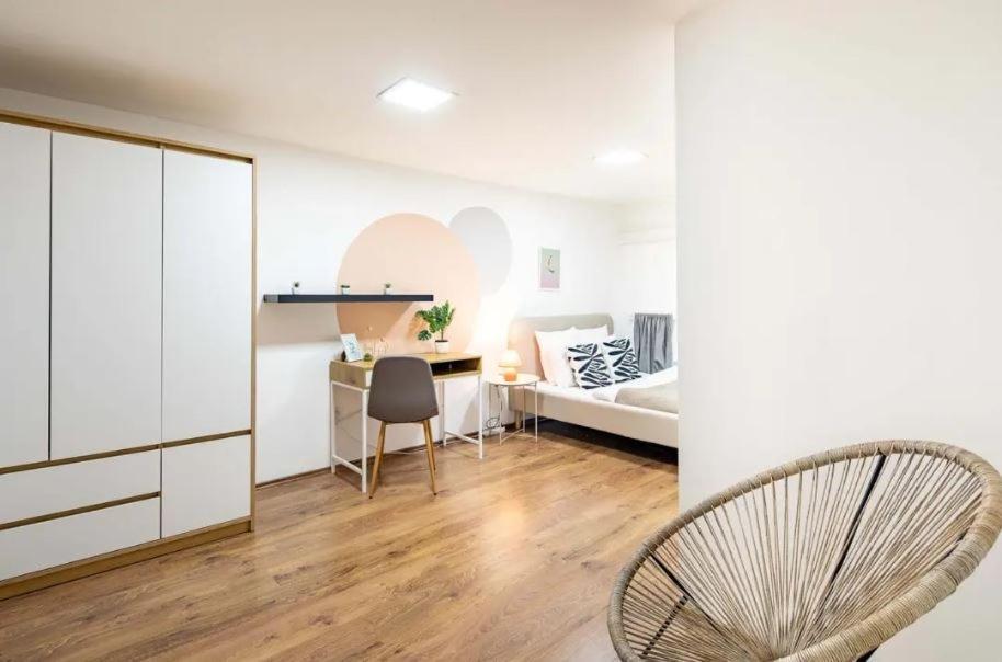 Cityscape Budget Szoevetseg 4 Apartment